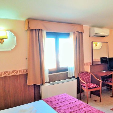 Hotel Riviera Fiumicino Dış mekan fotoğraf
