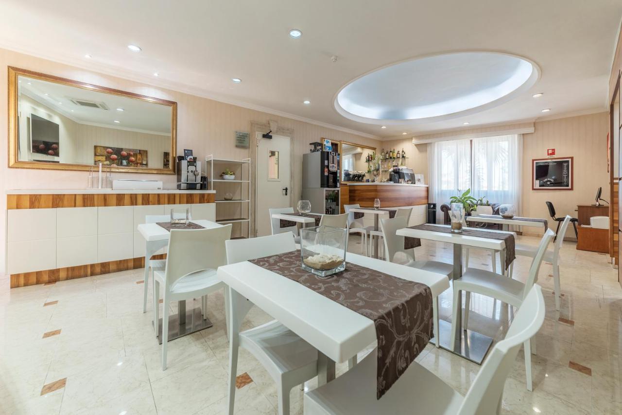 Hotel Riviera Fiumicino Dış mekan fotoğraf